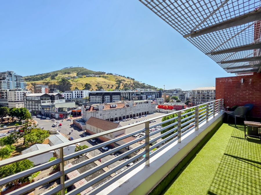 2 Bedroom Property for Sale in De Waterkant Western Cape